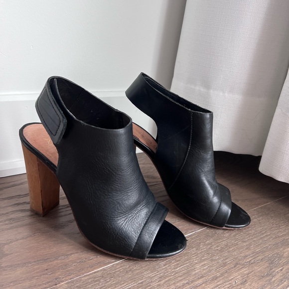 Aldo shoes - size 7.5 - Picture 1 of 5